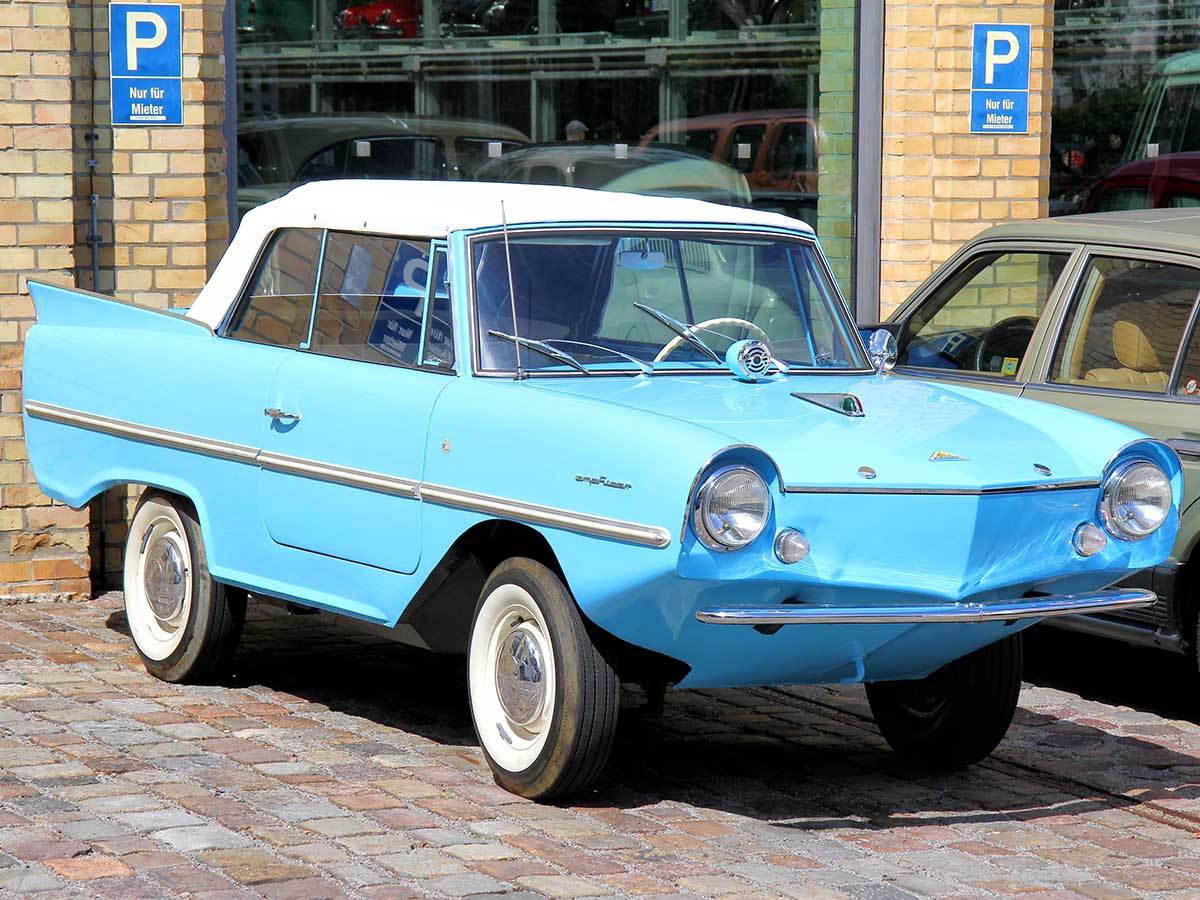 Amphicar 7.jpg - Shutterstock / Art Konovalov   Amphicar 7.jpg - Shutterstock / Art Konovalov