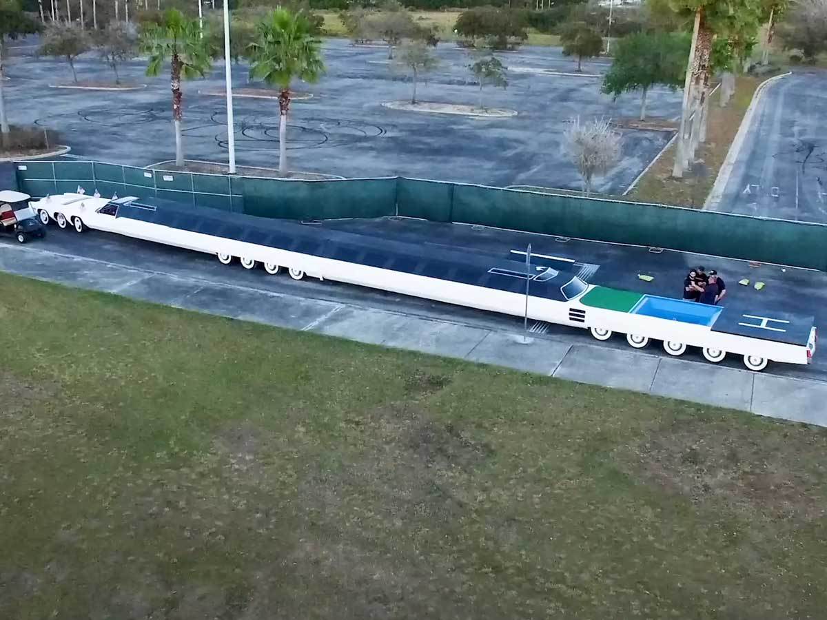  Najduža limuzina na svetu 2.jpg - YouTube / Guinness World Records 