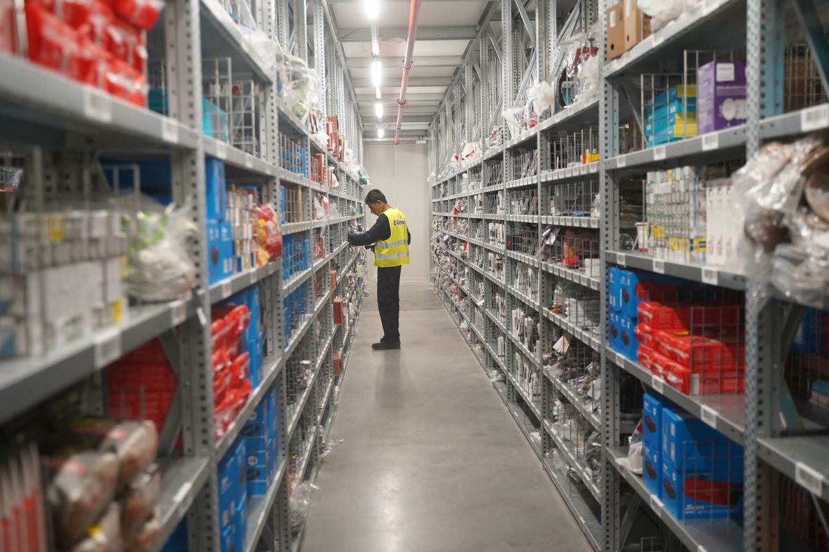 Ananas e-fulfillment centar 2.jpg   Ananas e-fulfillment centar 2.jpg