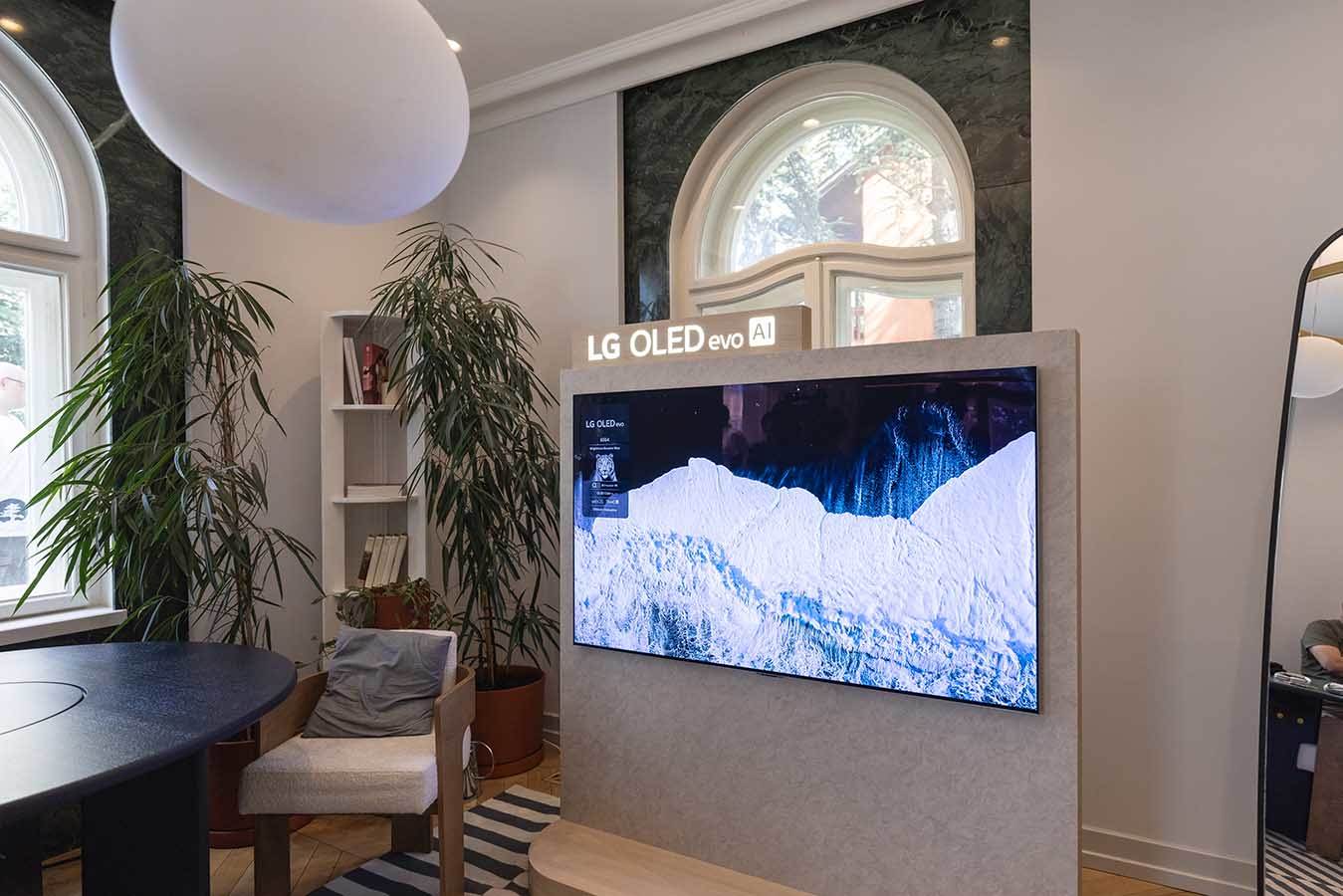  Najnoviji LG OLED televizor 