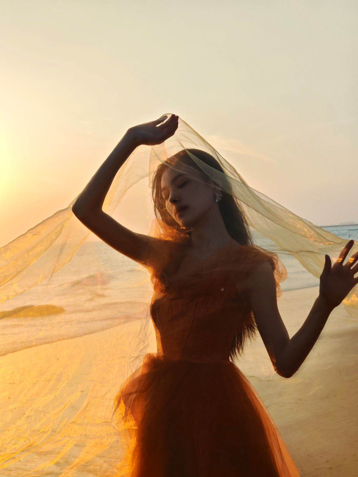  HONOR 200 Series portrait.jpg - HONOR / Harcourt 