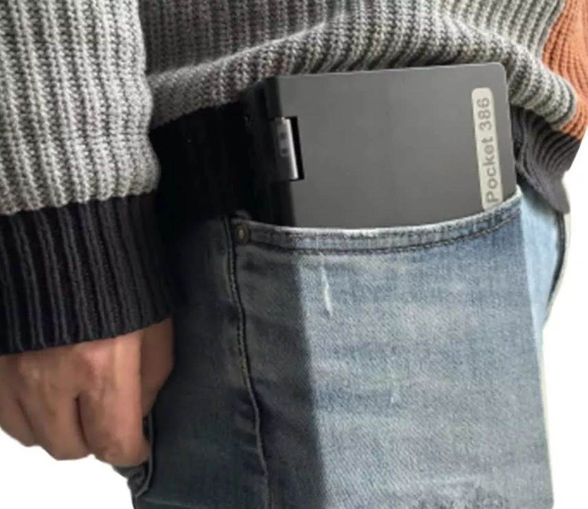  Pocket 386 _ džepni laptop _ Foto x.com @tomshardware (2).jpg - x.com / @tomshardware 