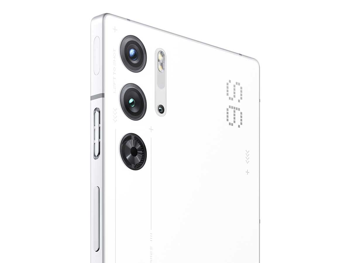 RedMagic 9s Pro dizajn 9.jpg   RedMagic 9s Pro dizajn 9.jpg