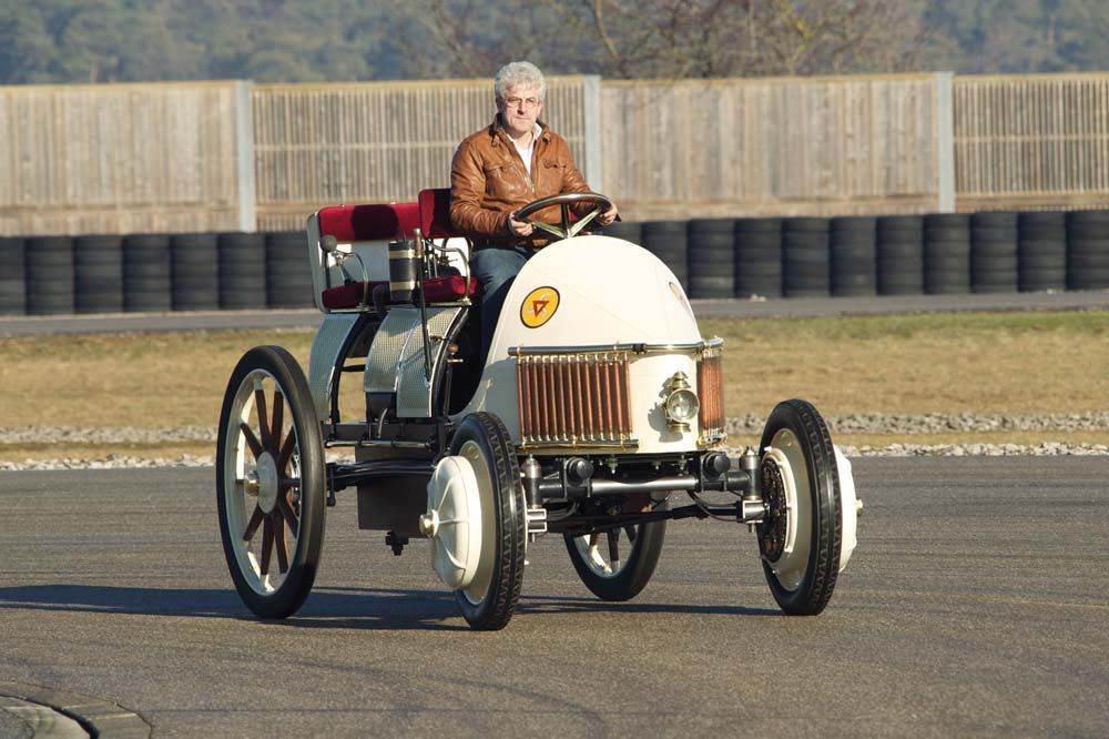  Semper Vivus _ prvi Porsche hibrid _ Foto Porsche (1).jpg - Porsche 