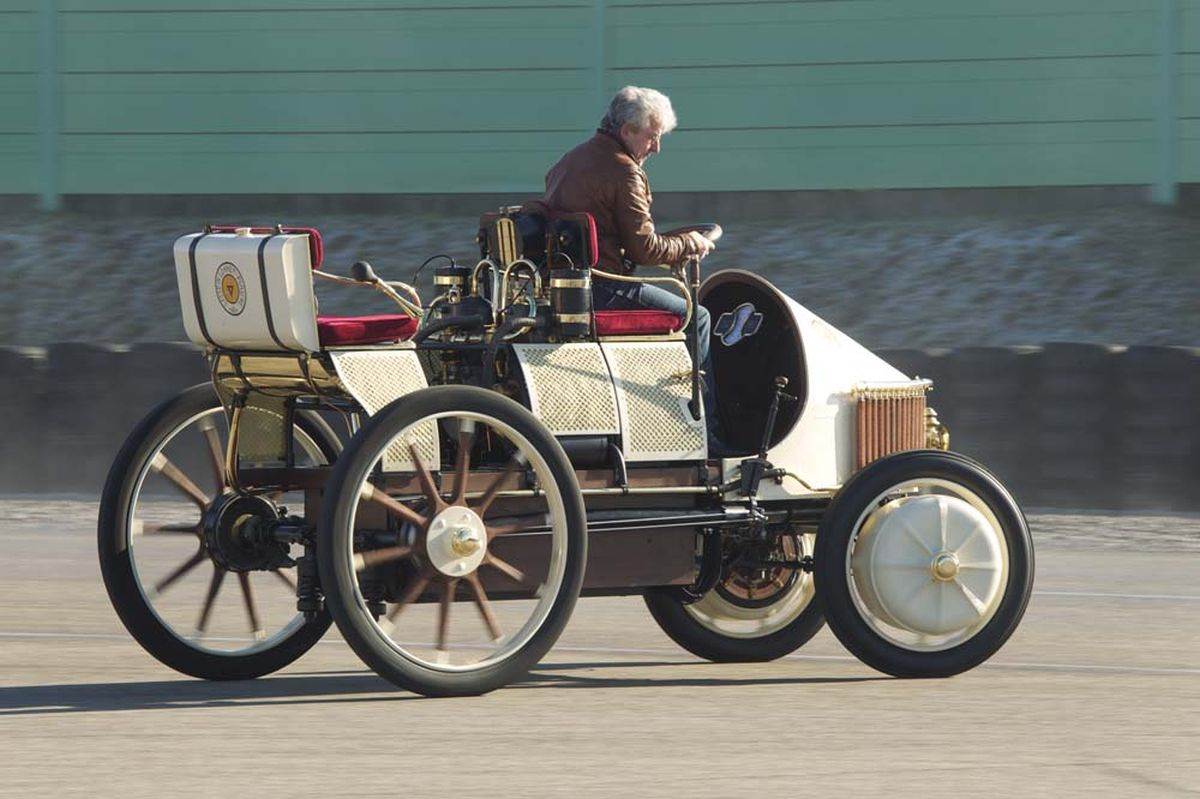 Semper Vivus _ prvi Porsche hibrid _ Foto Porsche (2).jpg - Porsche   Semper Vivus _ prvi Porsche hibrid _ Foto Porsche (2).jpg - Porsche