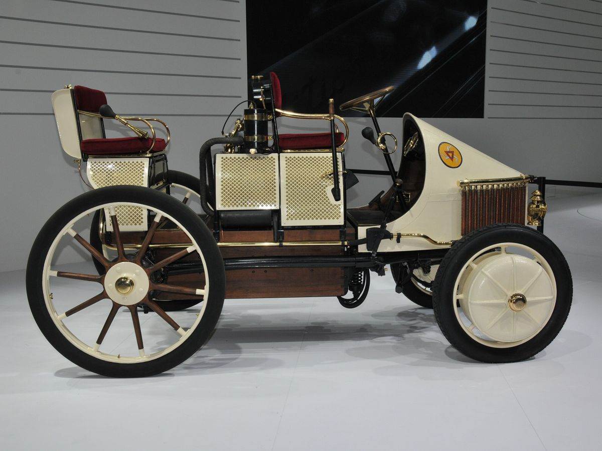  Lohner-Porsche Mixte _ prvi hibrid _ Foto Wikimedia Autoviva.jpg 