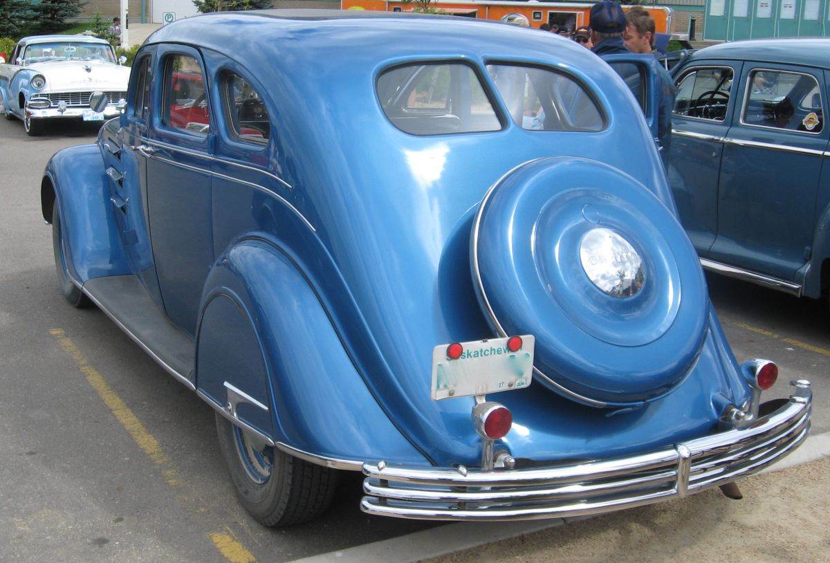 Chrysler Airflow iz 1936. godine _ Foto Wikimedia Trekphiler.jpg - Wikimedia / Trekphiler   Chrysler Airflow iz 1936. godine _ Foto Wikimedia Trekphiler.jpg - Wikimedia / Trekphiler