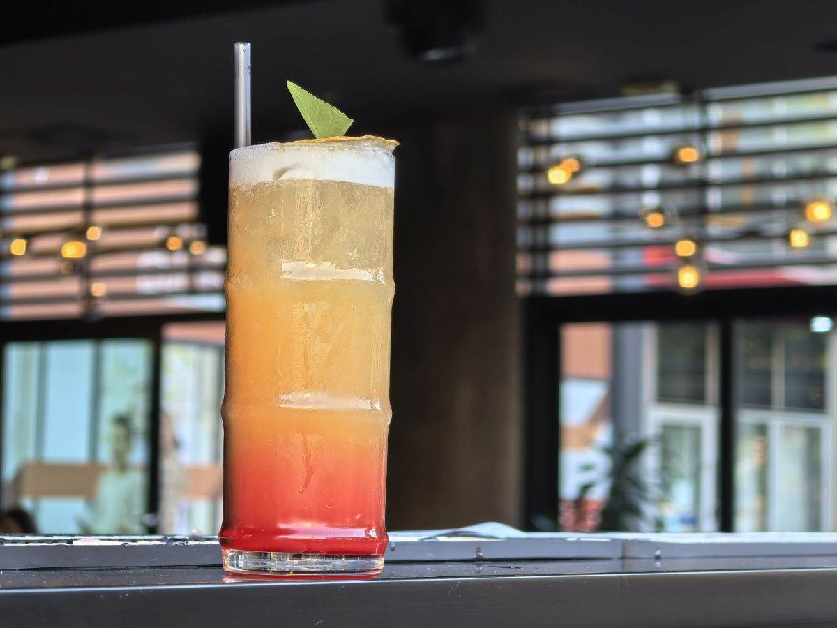 IQOS _ Exit _ žurka kafe Pausa _ Foto SmartLife Ilija Baošić (5).jpg - SmartLife / Ilija Baošić   IQOS _ Exit _ žurka kafe Pausa _ Foto SmartLife Ilija Baošić (5).jpg - SmartLife / Ilija Baošić