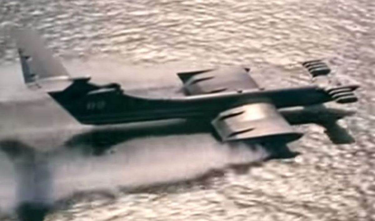  Ekranoplan _ Foto YouTube Телеканал Звезда (2).jpg - YouTube / Телеканал Звезда 