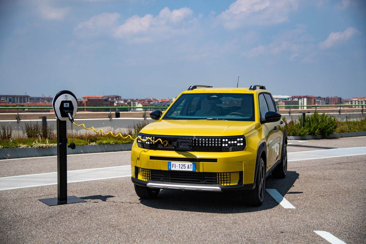 FIAT Grande Panda _ električni automobil _ spoljašnjost _ vožnja _ Foto Stellantis FIAT (5).JPG   FIAT Grande Panda _ električni automobil _ spoljašnjost _ vožnja _ Foto Stellantis FIAT (5).JPG