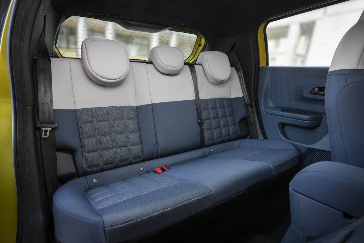 FIAT Grande Panda _ električni automobil _ unutrašnjost _ Foto Stellantis FIAT (10).jpg - Stellantis / Fiat   FIAT Grande Panda _ električni automobil _ unutrašnjost _ Foto Stellantis FIAT (10).jpg - Stellantis / Fiat