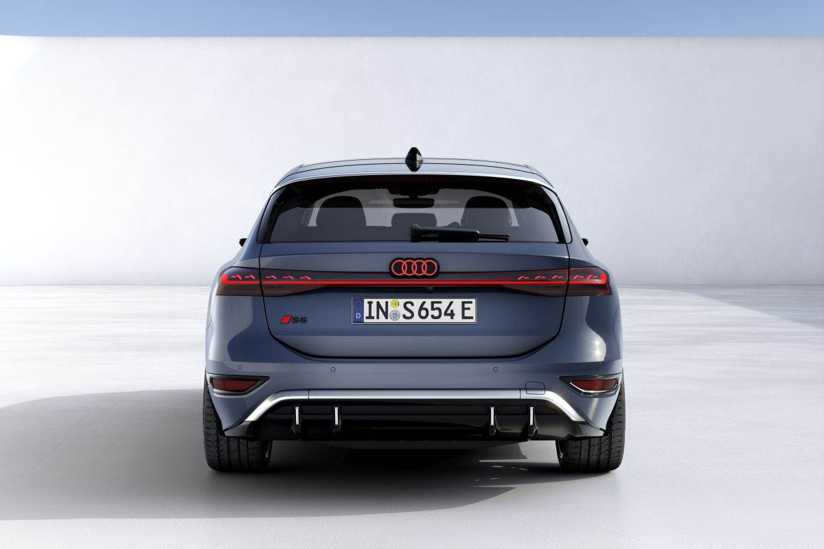  Audi S6 Avant e-tron _ Foto Audi (8).jpg - AUDI AG 