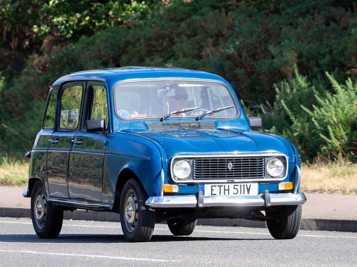 Renault 4 _ Reno 4 _ Foto Shutterstock.jpg   Renault 4 _ Reno 4 _ Foto Shutterstock.jpg