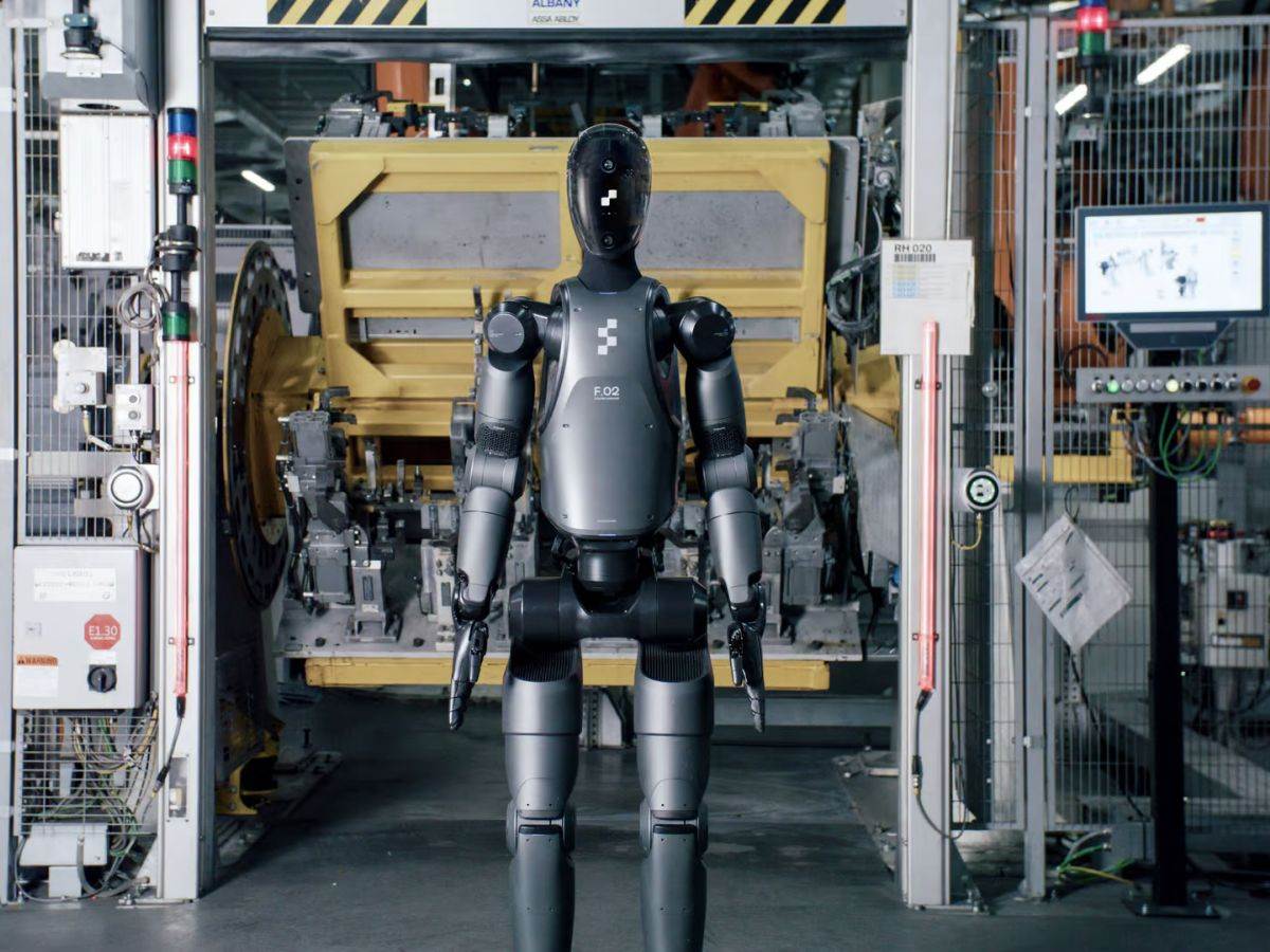  Humanoidni robot Figure F.02 _ Foto Figure AI (1).jpg 