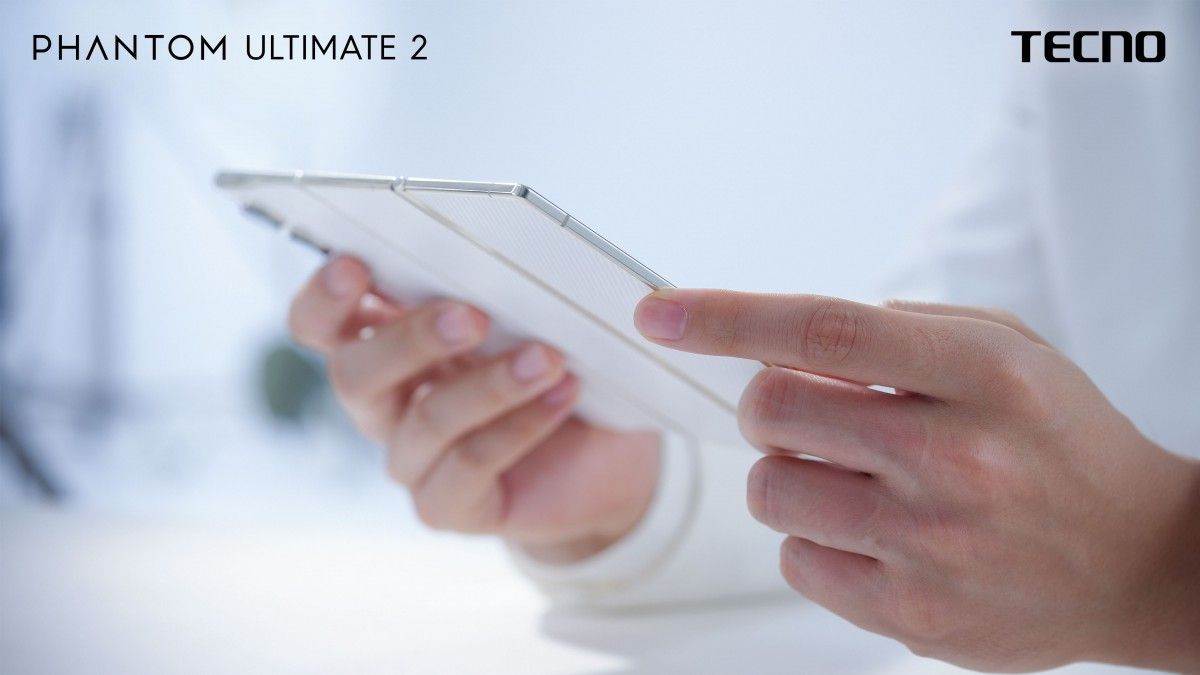 Tecno Phantom Ultimate 2 _ koncept trodelnog telefona na preklop _ Foto Tecno (2).jpg - Tecno   Tecno Phantom Ultimate 2 _ koncept trodelnog telefona na preklop _ Foto Tecno (2).jpg - Tecno