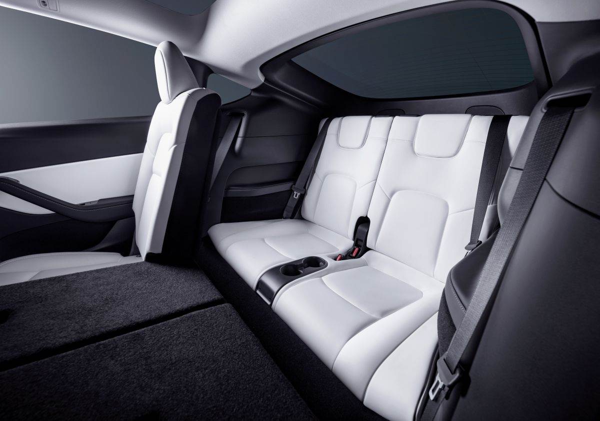  Tesla Model Y _ Foto Tesla (14).jpg - Tesla 