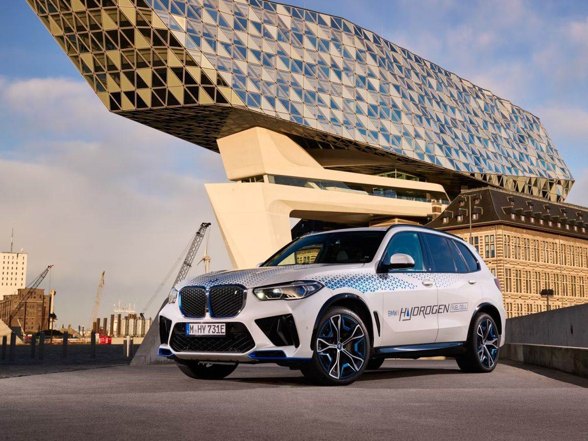  BMW iX5 Hydrogen _ Foto BMW (7).jpg - BMW 