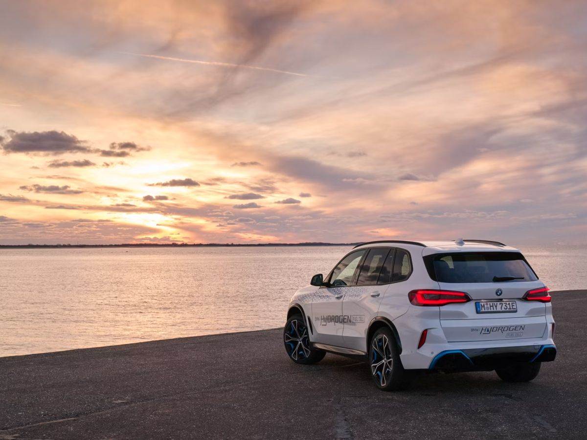  BMW iX5 Hydrogen _ Foto BMW (10).jpg - BMW 