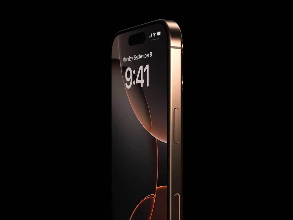  Apple Event - September 9 1-16-13 screenshot.jpg - YouTube / Apple 