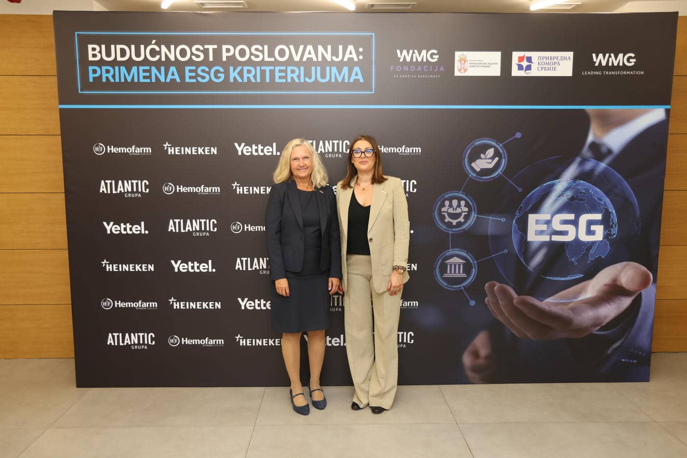  269A1085.jpg - Promo 