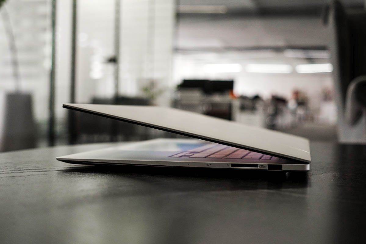  2 ASUS Zenbook S 16 UM5606w_smartlife_stefan_stojanovic_ (6).jpg - SmartLife / Stefan Stojanović 