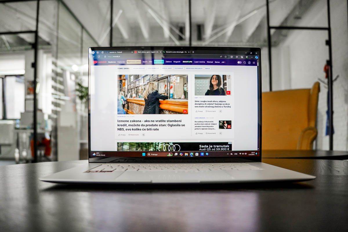 ASUS Zenbook S 16 UM5606w_smartlife_stefan_stojanovic_ (4).jpg ASUS Zenbook S 16 UM5606w_smartlife_stefan_stojanovic_ (4).jpg
