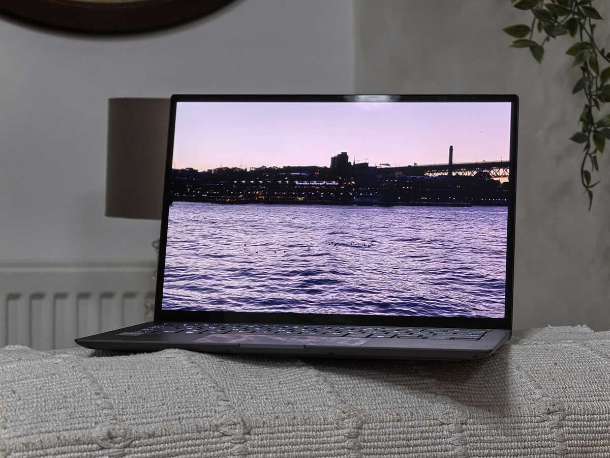  Zenbook S 14 UX5406 ekran 