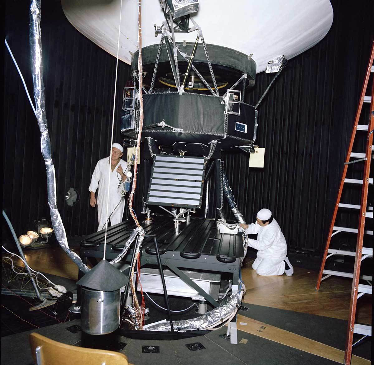 Voyager 2 9.jpeg - NASA / JPL-Caltech   Voyager 2 9.jpeg - NASA / JPL-Caltech