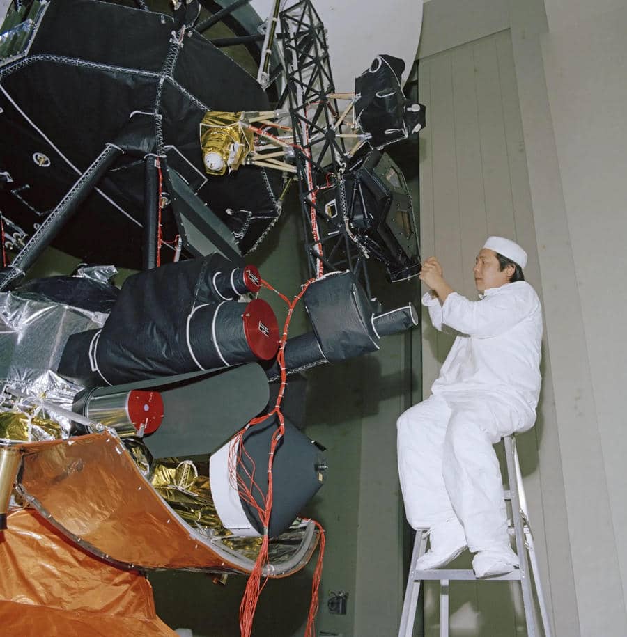 Voyager 2 5.jpg   Voyager 2 5.jpg