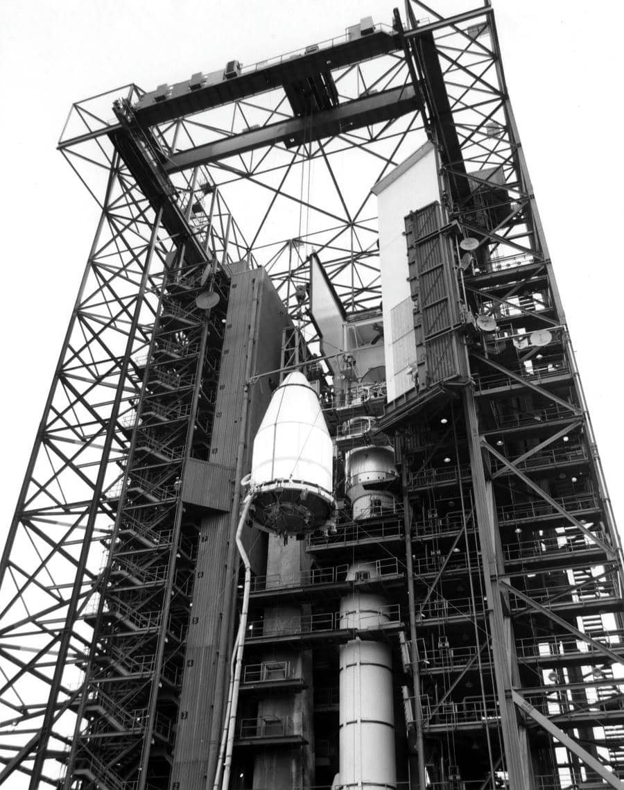 Voyager 2 6.jpg   Voyager 2 6.jpg