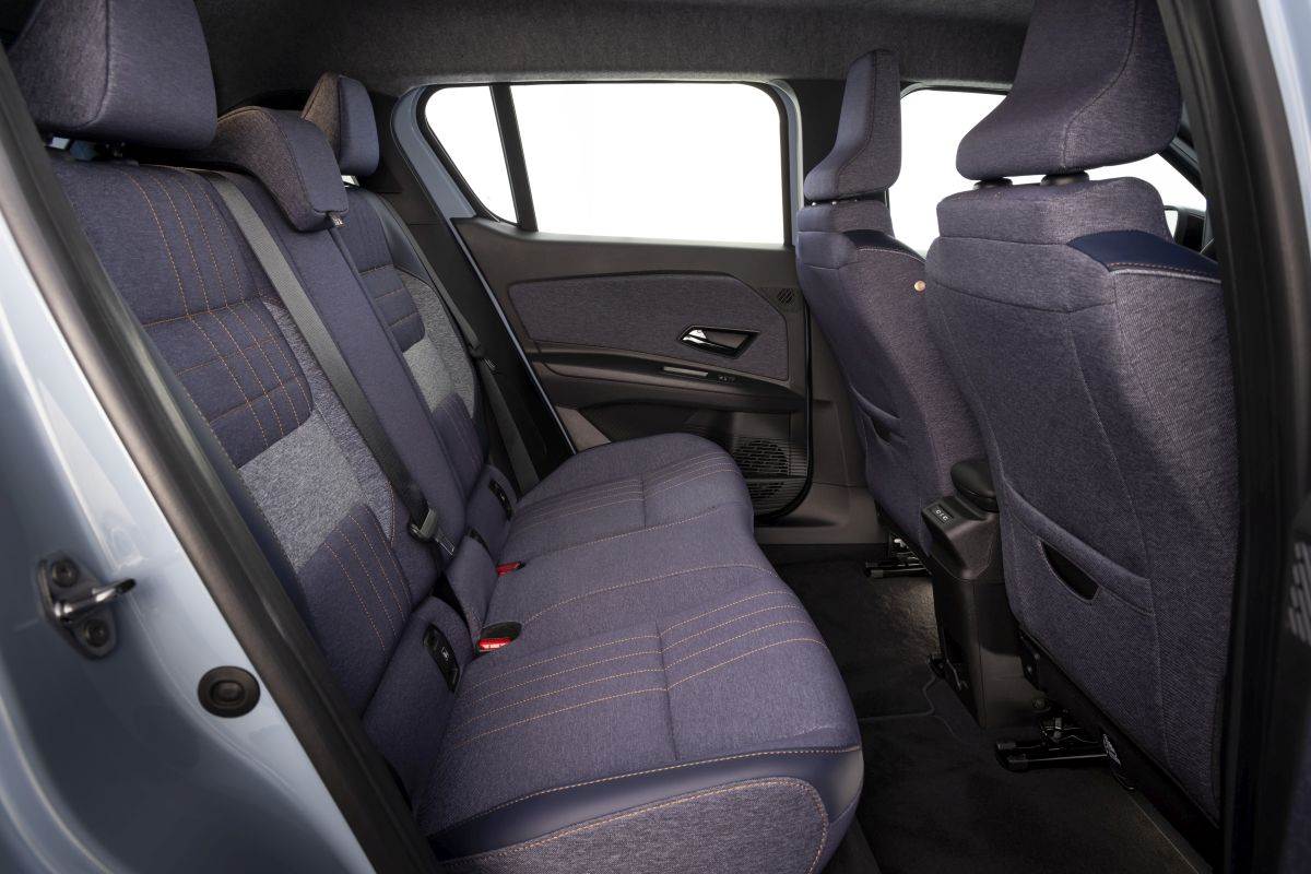  Renault 4 E-Tech electric _ Foto Renault (13).jpg 