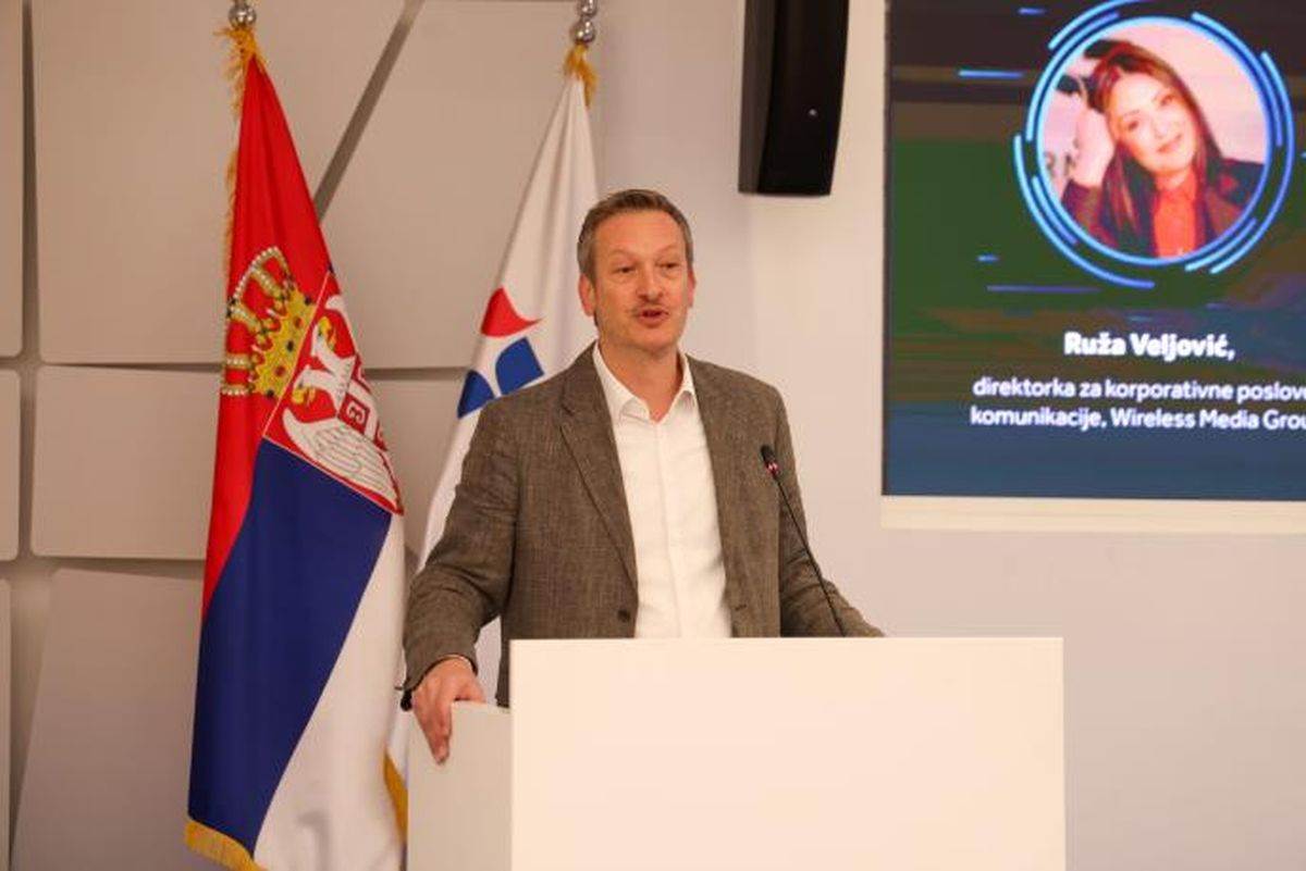 WMG konferencija Tranzit ka održivosti - budućnost transporta u Srbiji _ Foto Petar Aleksić (4).jpg   WMG konferencija Tranzit ka održivosti - budućnost transporta u Srbiji _ Foto Petar Aleksić (4).jpg