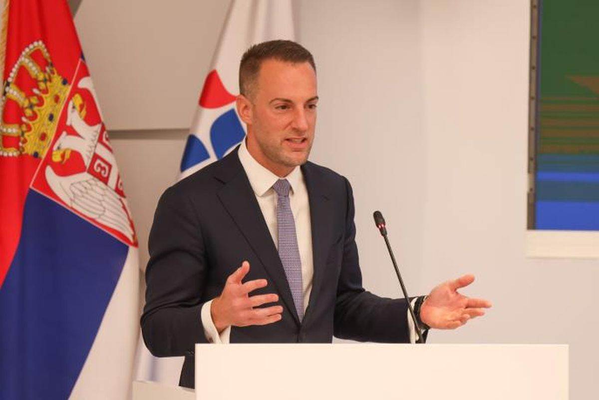 WMG konferencija Tranzit ka održivosti - budućnost transporta u Srbiji _ Foto Petar Aleksić (7).jpg   WMG konferencija Tranzit ka održivosti - budućnost transporta u Srbiji _ Foto Petar Aleksić (7).jpg