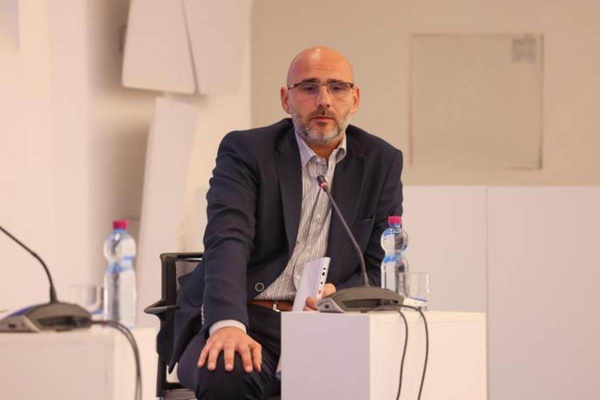 WMG konferencija Tranzit ka održivosti - budućnost transporta u Srbiji _ Foto Petar Aleksić (4).jpg   WMG konferencija Tranzit ka održivosti - budućnost transporta u Srbiji _ Foto Petar Aleksić (4).jpg