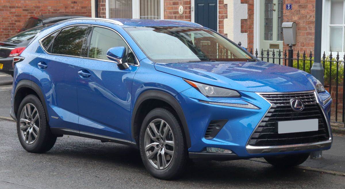 Lexus NX 300h Luxury CVT 2.5 _ Foto Wikimedia Vauxford.jpg - Wikimedia / Vauxford   Lexus NX 300h Luxury CVT 2.5 _ Foto Wikimedia Vauxford.jpg - Wikimedia / Vauxford
