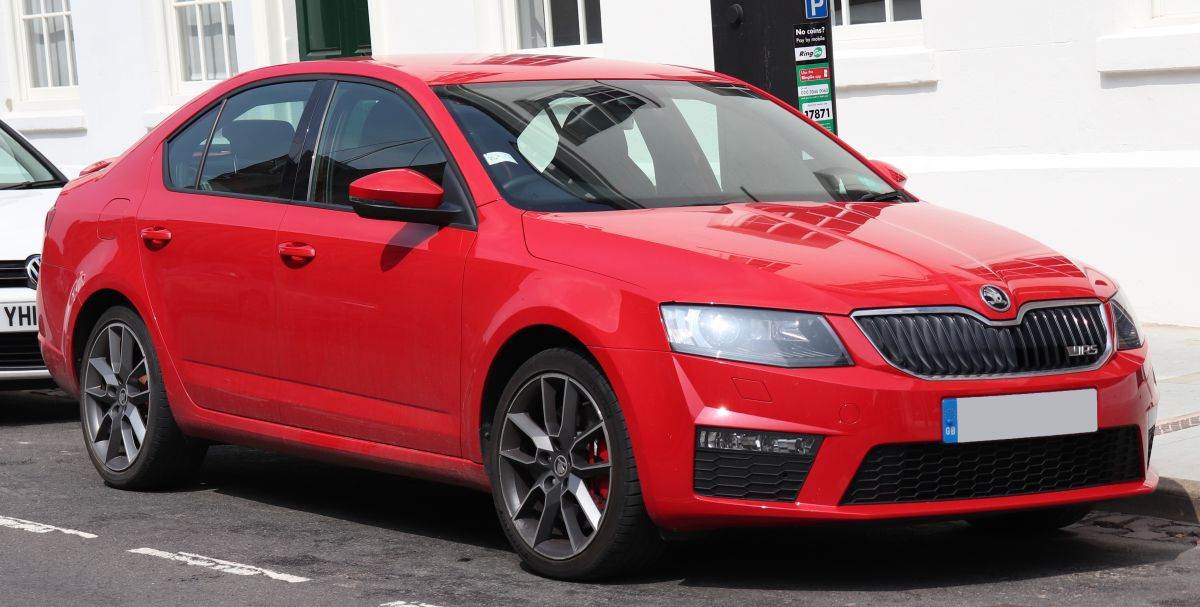  Škoda Octavia VRS TDi CR 2.0 _ Foto Wikimedia Vauxford.jpg - Wikimedia / Vauxford 