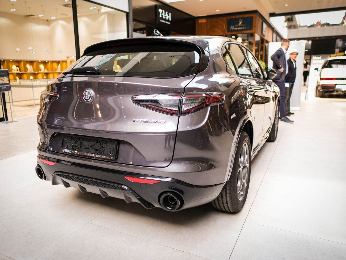 Alfa Romeo STELVIO_ (12).jpg Alfa Romeo STELVIO_ (12).jpg
