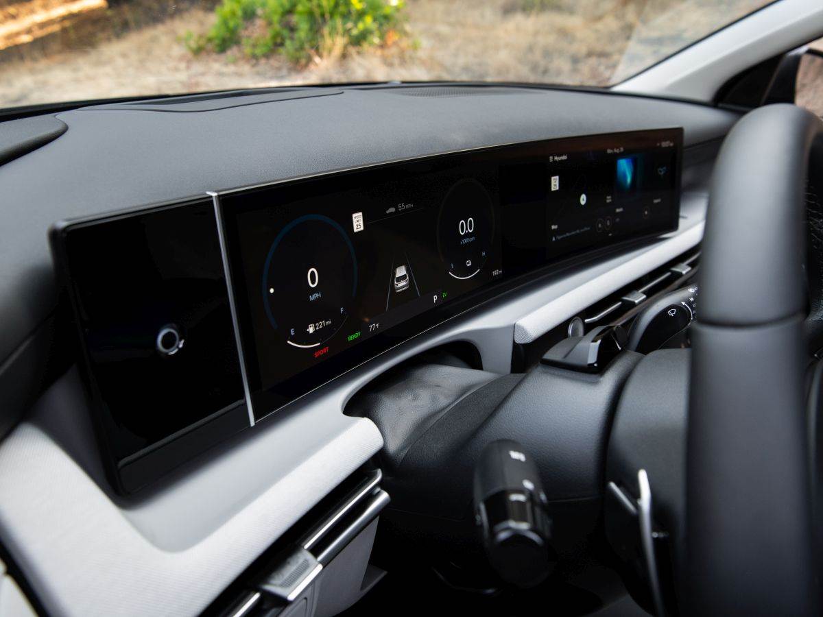  3 Large-63367-2025TucsonHybrid _ Hyundai _ ekrani.jpg 