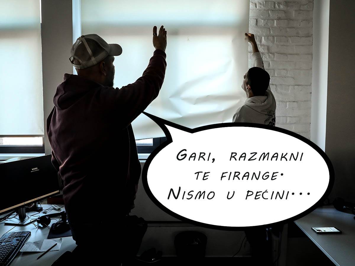 gari razmakni te firange   gari razmakni te firange