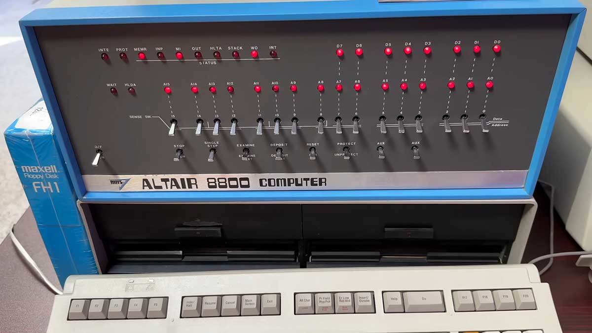  Altair 8800 