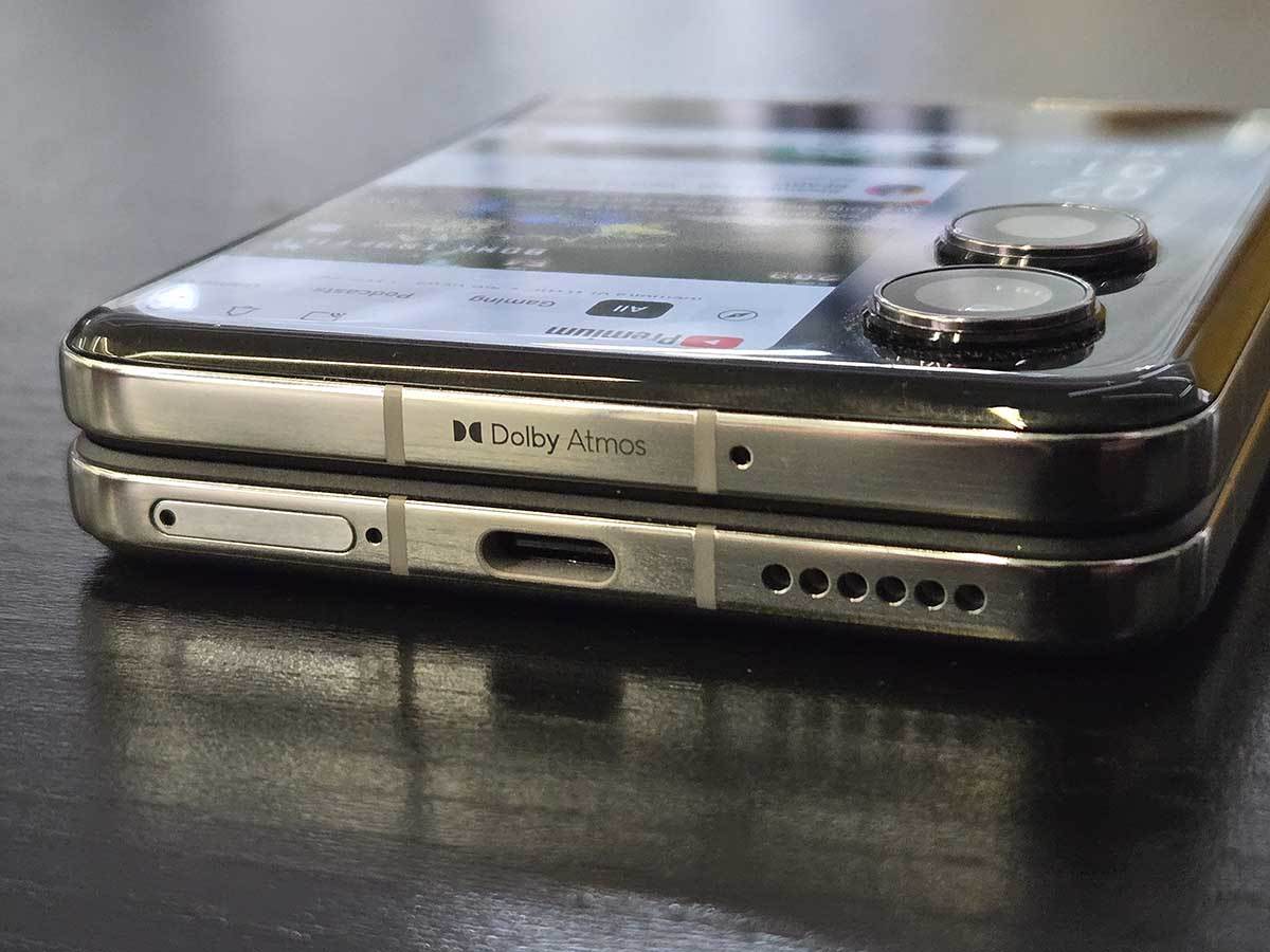  TECNO Phantom V Flip2 30.jpg - SmartLife / Ilija Baošić 