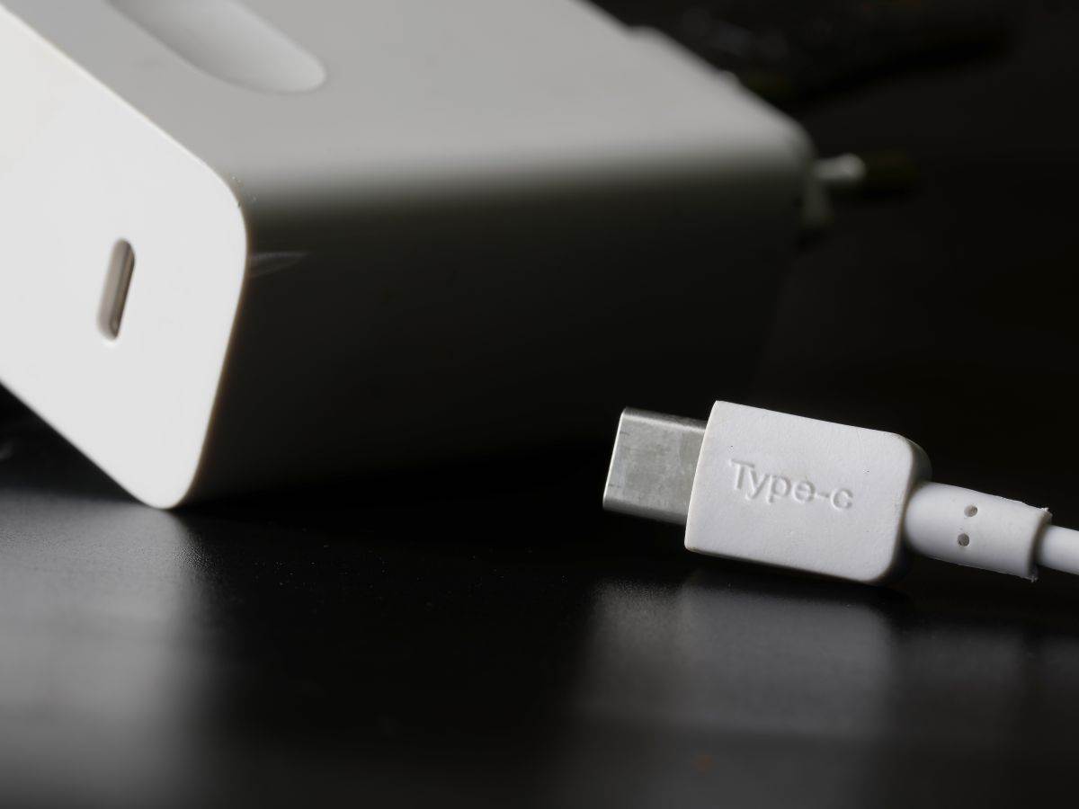 USB-C punjač _ Foto Shutterstock.jpg USB-C punjač _ Foto Shutterstock.jpg