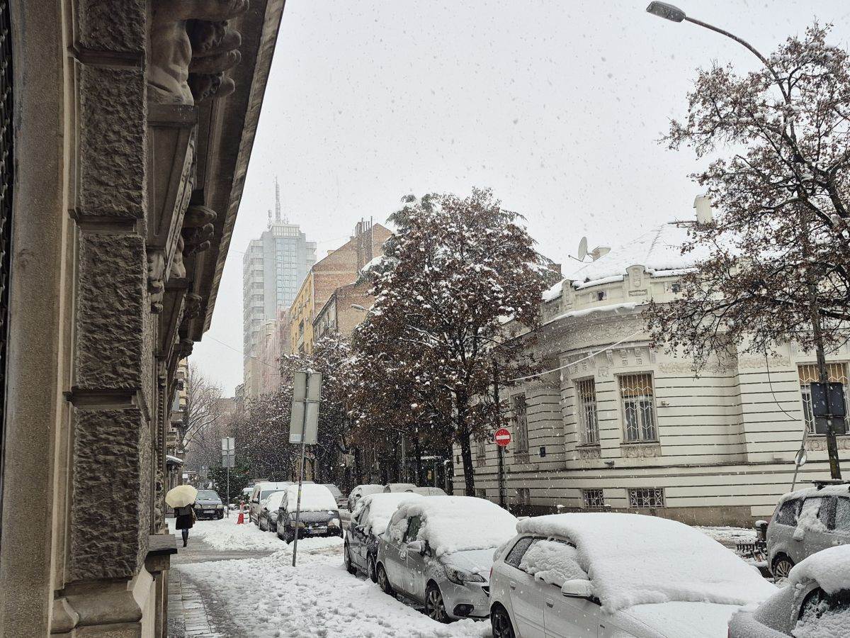 1 Beograd _ centar grada _ sneg _ zima _ automobili _ saobraćaj _ Foto Miloš B. Jovanović SmartLife.jpg - Miloš B. Jovanović / SmartLife   1 Beograd _ centar grada _ sneg _ zima _ automobili _ saobraćaj _ Foto Miloš B. Jovanović SmartLife.jpg - Miloš B. Jovanović / SmartLife