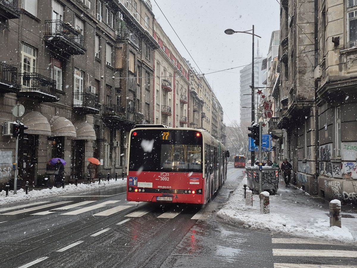 5 Beograd _ centar grada _ sneg _ zima _ automobili _ saobraćaj _ Foto Miloš B. Jovanović SmartLife (9).jpg - Miloš B. Jovanović / SmartLife   5 Beograd _ centar grada _ sneg _ zima _ automobili _ saobraćaj _ Foto Miloš B. Jovanović SmartLife (9).jpg - Miloš B. Jovanović / SmartLife