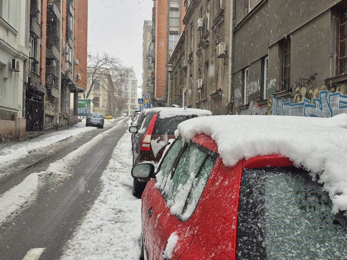 6 Beograd _ centar grada _ sneg _ zima _ automobili _ saobraćaj _ Foto Miloš B. Jovanović SmartLife (6).jpg   6 Beograd _ centar grada _ sneg _ zima _ automobili _ saobraćaj _ Foto Miloš B. Jovanović SmartLife (6).jpg