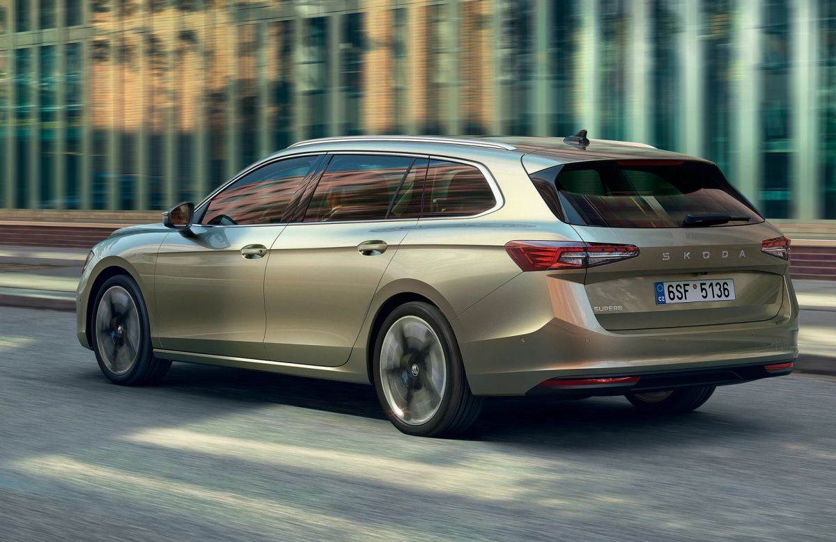  8 Škoda Superb Combi _ Foto Škoda.jpg - Škoda 