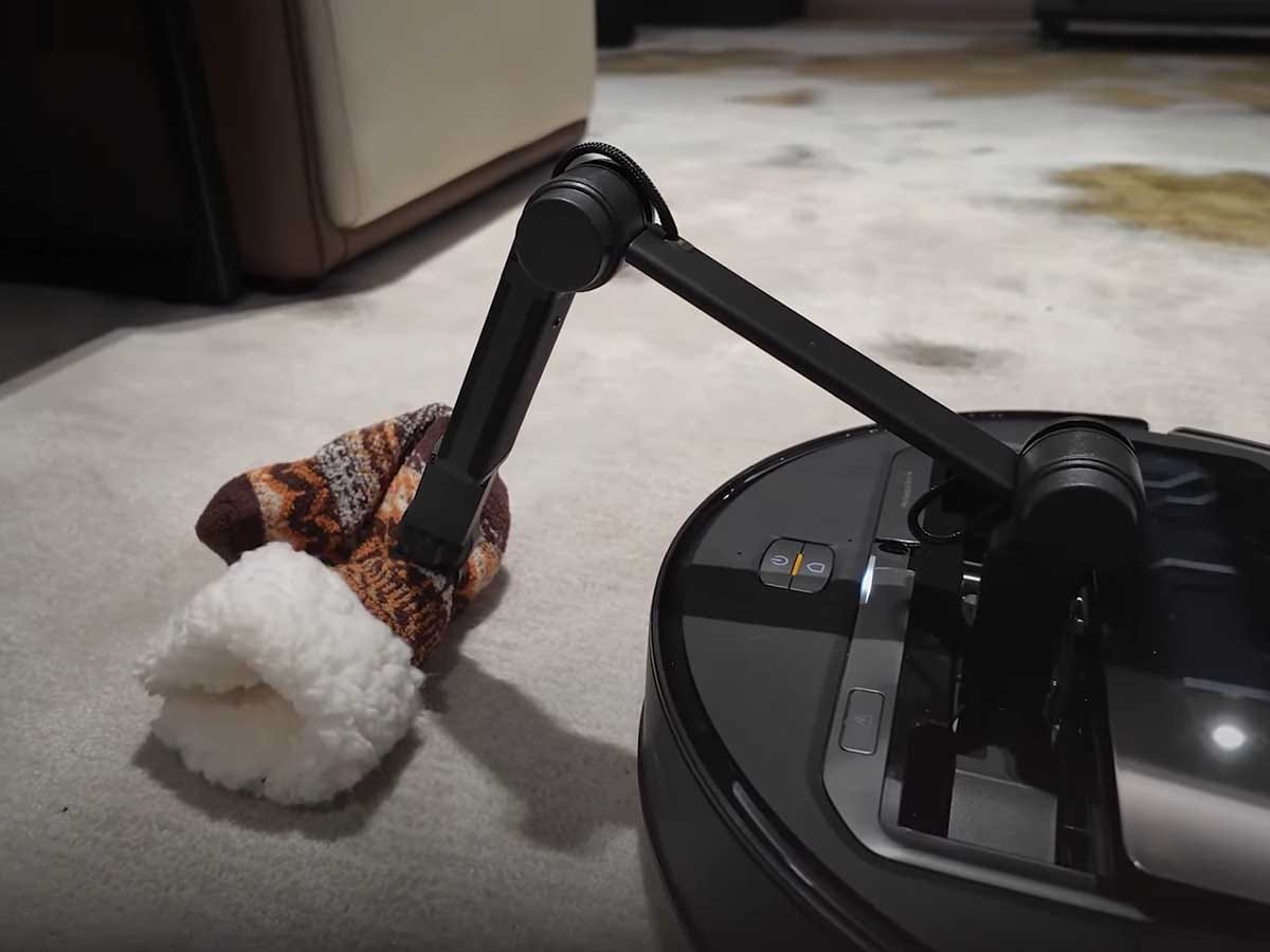 Roborock Saros Z70 robot usisivač sa mehaničkom rukom   Roborock Saros Z70 robot usisivač sa mehaničkom rukom