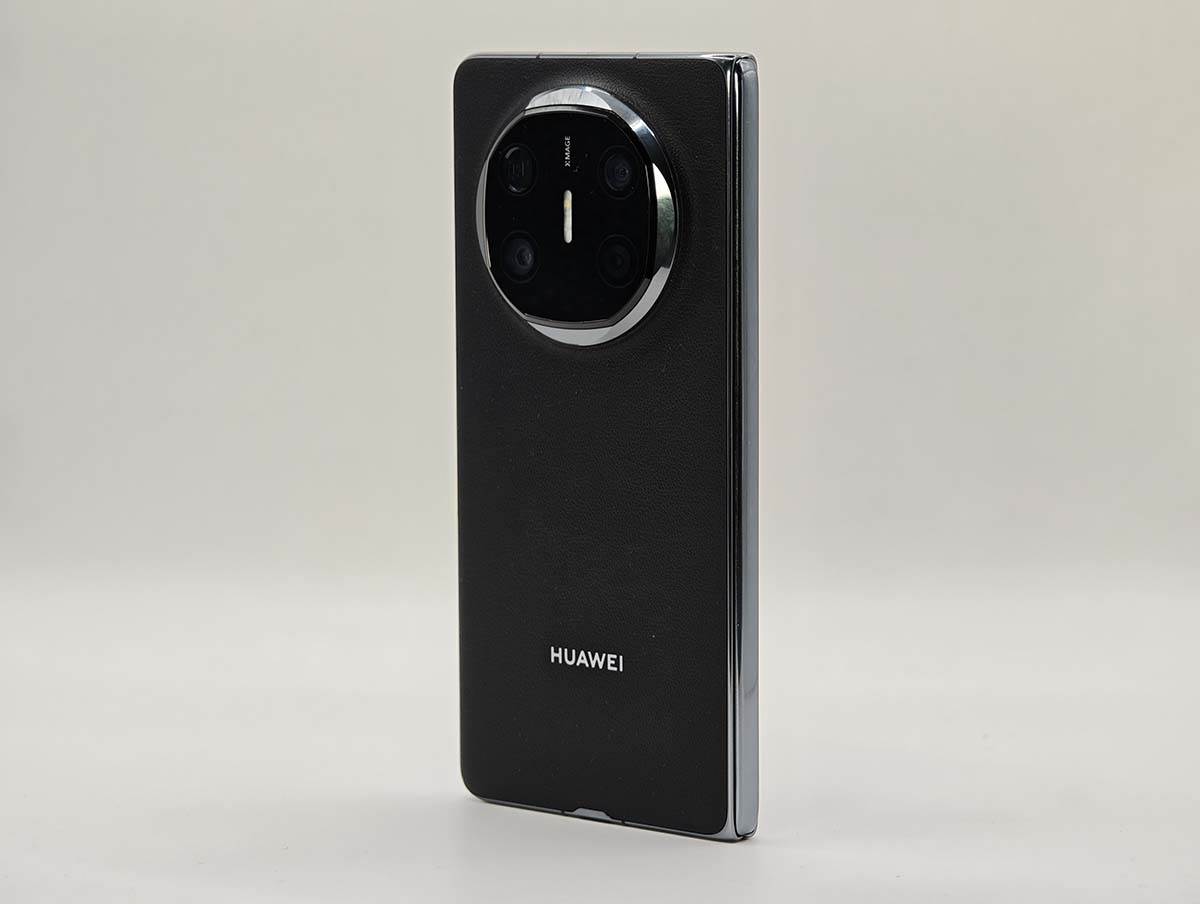 Huawei Mate X6 cena   Huawei Mate X6 cena