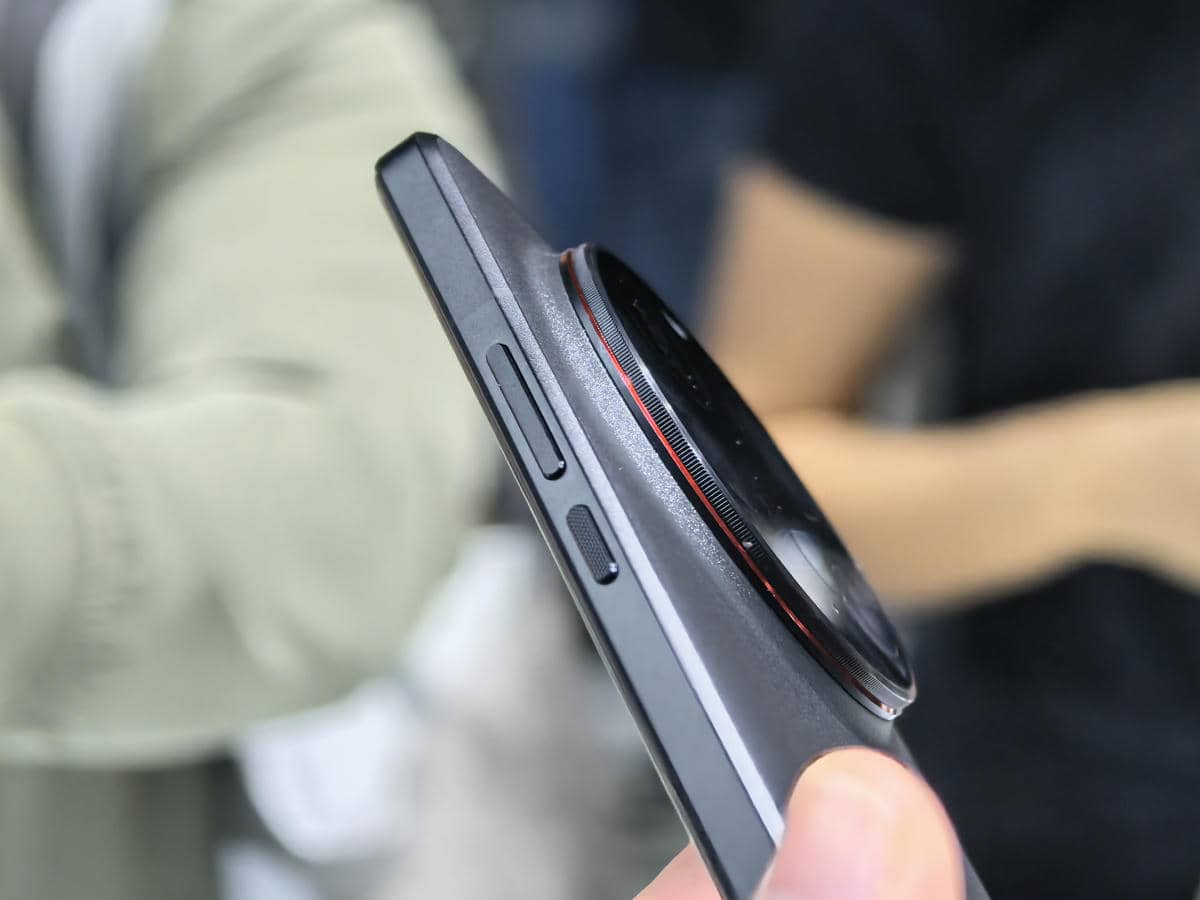  Xiaomi 15 Ultra izgled 2.jpg - SmartLife / Ilija Baošić 