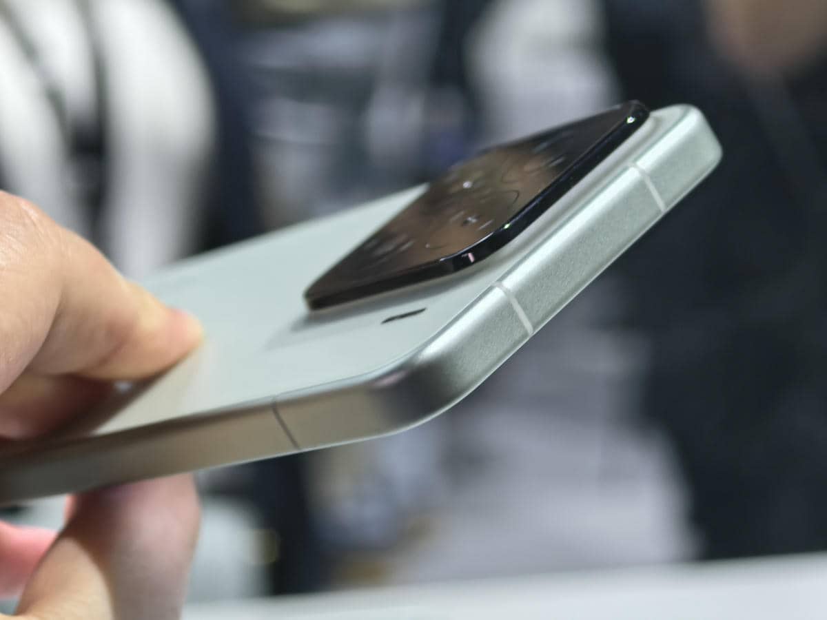  Xiaomi 15 izgled 9.jpg 